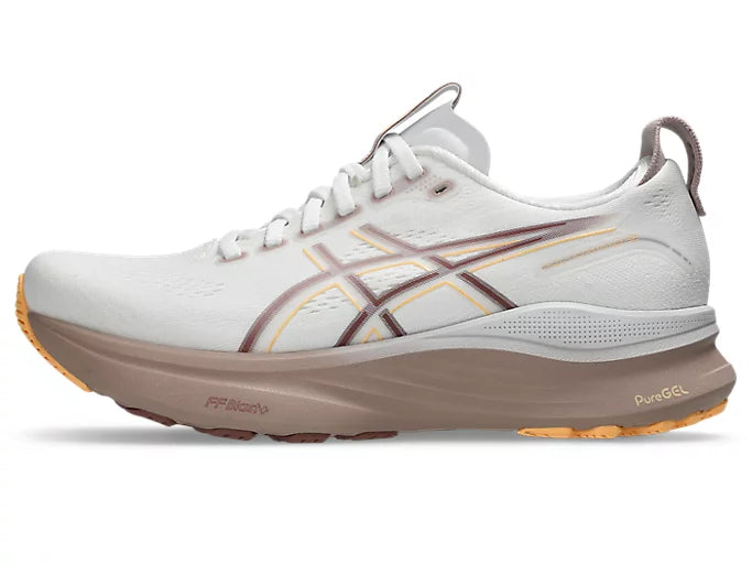 WOMEN'S GEL-KAYANO 32 WIDE (D)