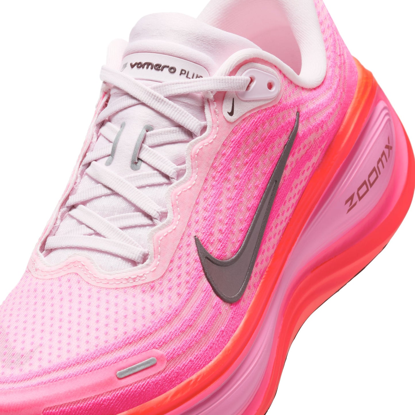 WOMEN'S VOMERO PLUS