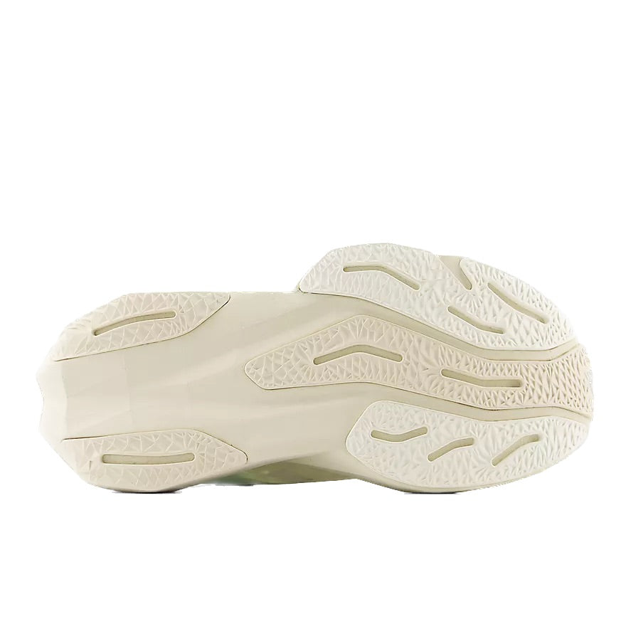 WOMEN'S FUELCELL REBEL V4